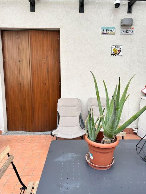 Loft Moderno Con Terrazzo Lägenhet Milano Exteriör bild