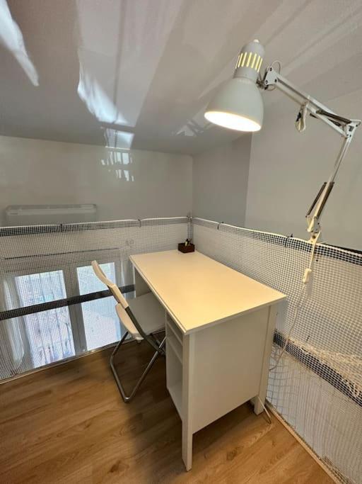 Loft Moderno Con Terrazzo Lägenhet Milano Exteriör bild
